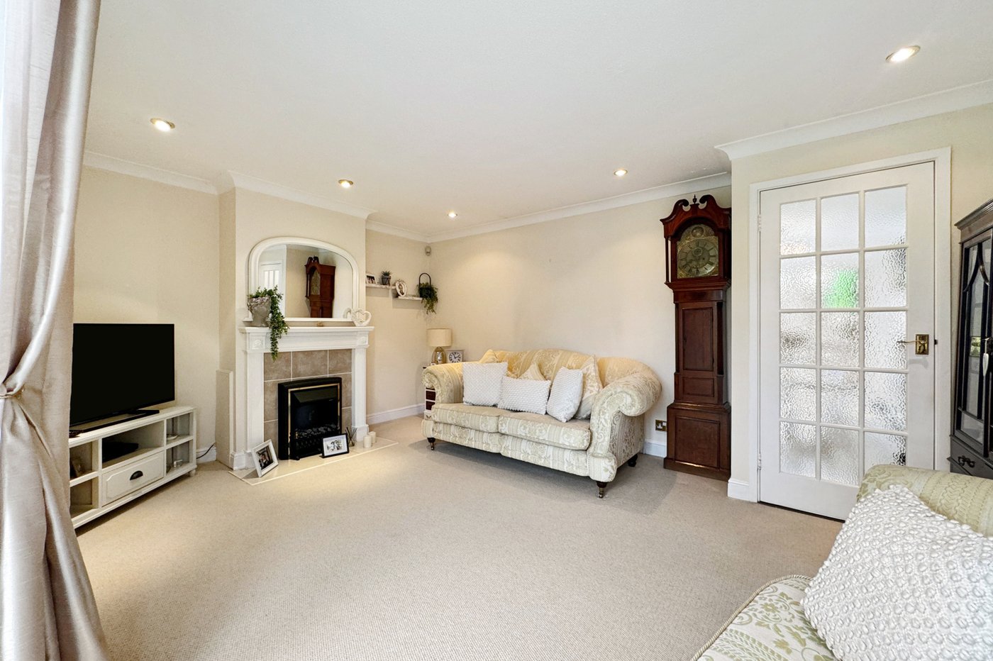 3 bedroom house for sale in Rainham | Robinson Michael & Jackson