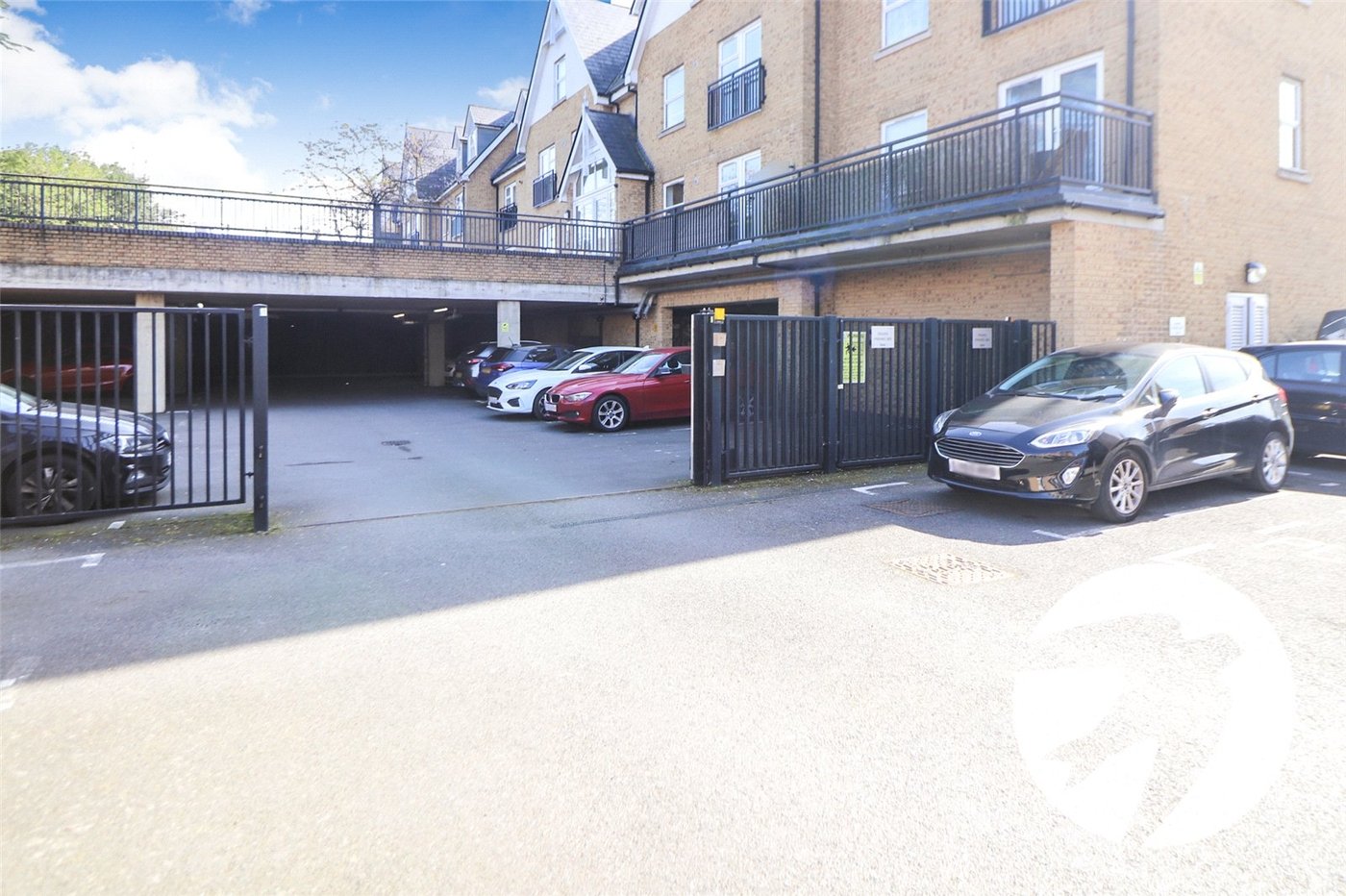 1 bedroom property to rent in Crayford | Robinson Jackson