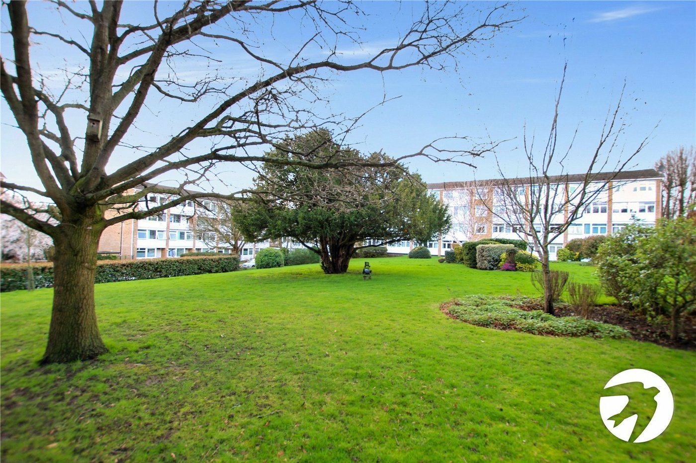 3 bedroom property for sale in London | Robinson Jackson