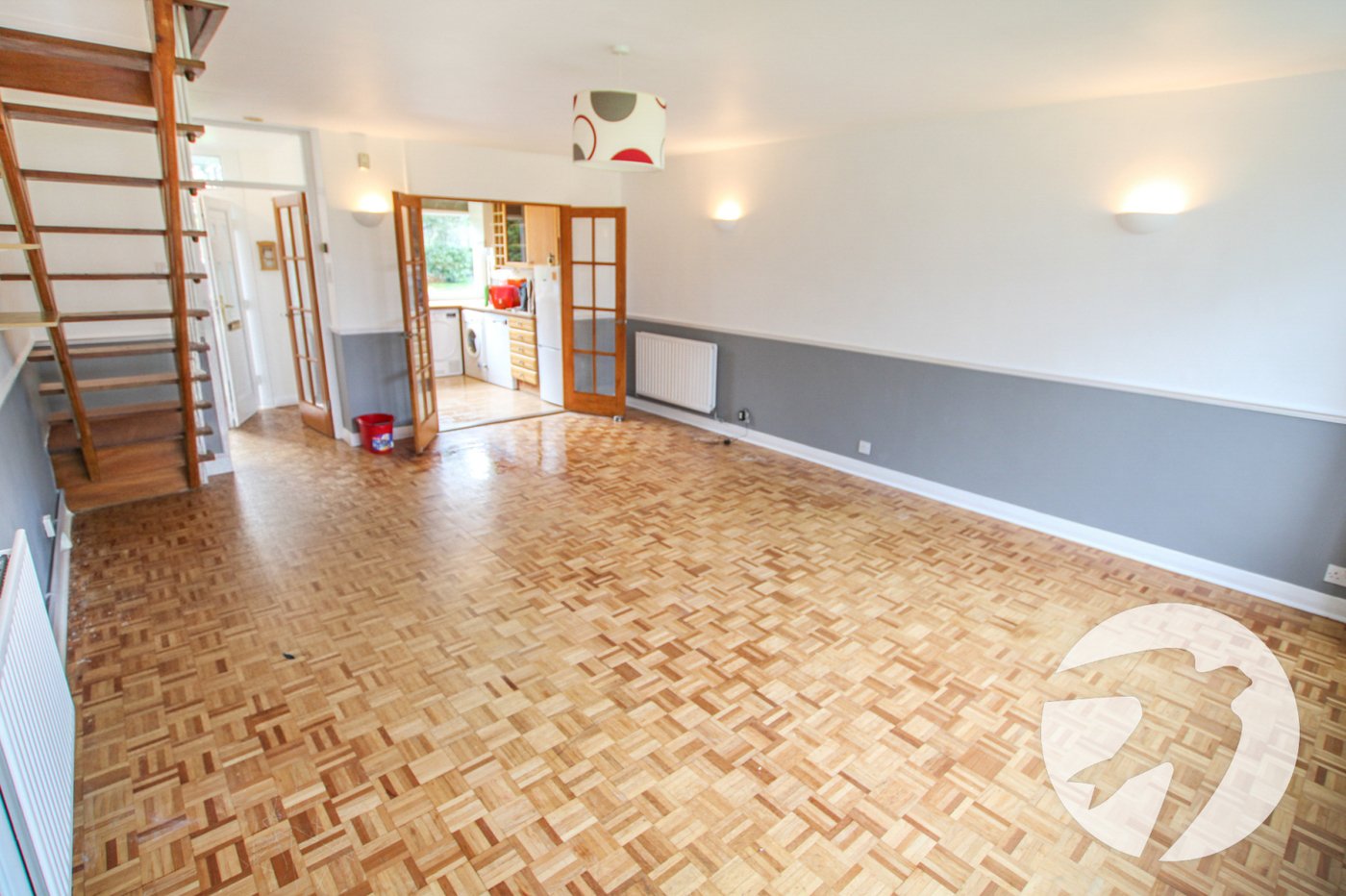 3 bedroom property for sale in London | Robinson Jackson