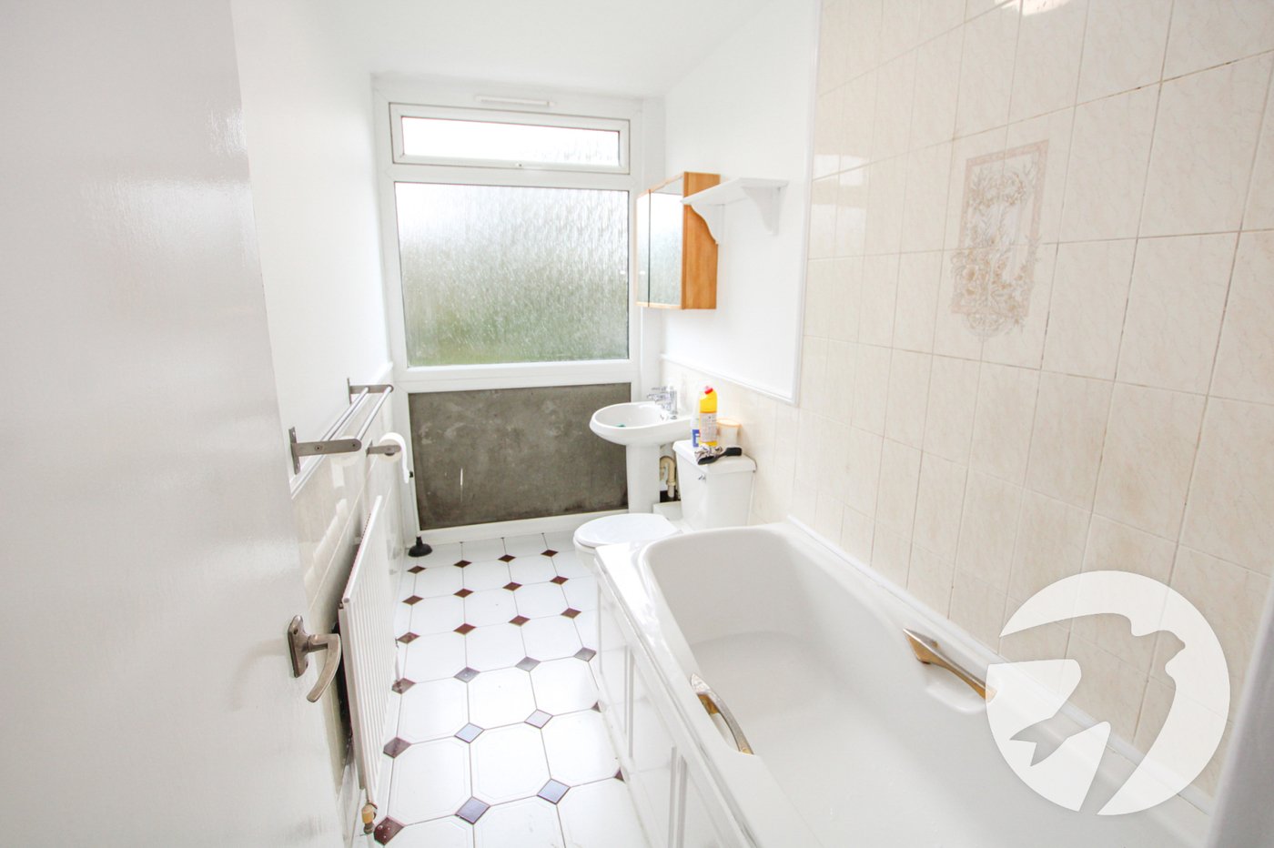 3 bedroom property for sale in London | Robinson Jackson