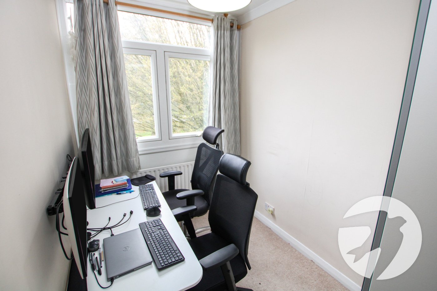 3 bedroom property for sale in London | Robinson Jackson