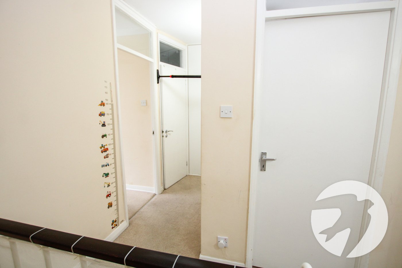 3 bedroom property for sale in London | Robinson Jackson
