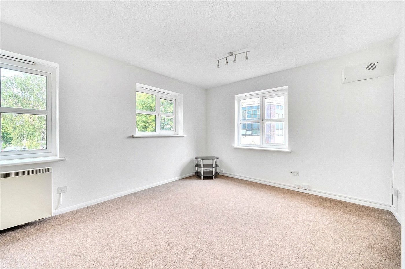 1 bedroom property for sale in Sydenham | Robinson Jackson