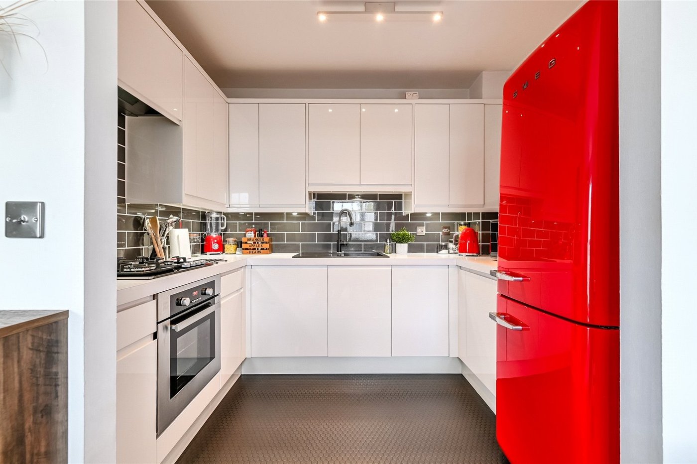 2 bedroom property for sale in Maidstone | Robinson Michael & Jackson