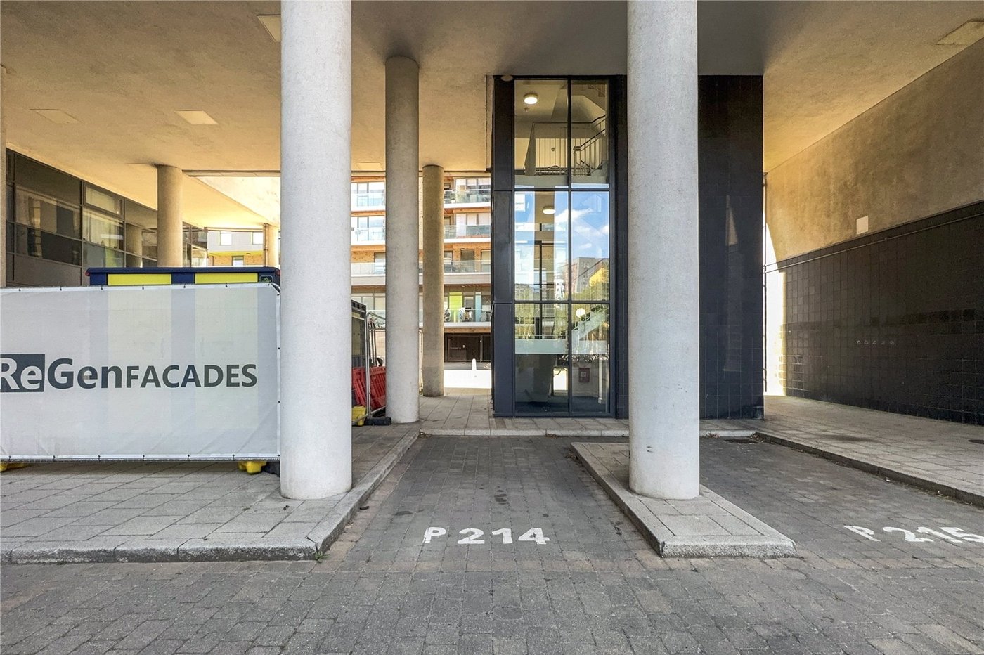 2 bedroom property for sale in London | Robinson Jackson