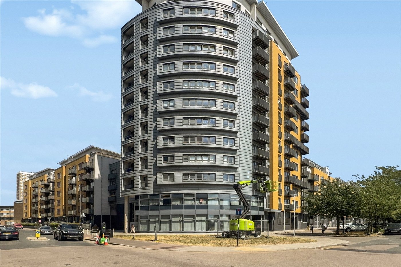 2 bedroom property for sale in London | Robinson Jackson