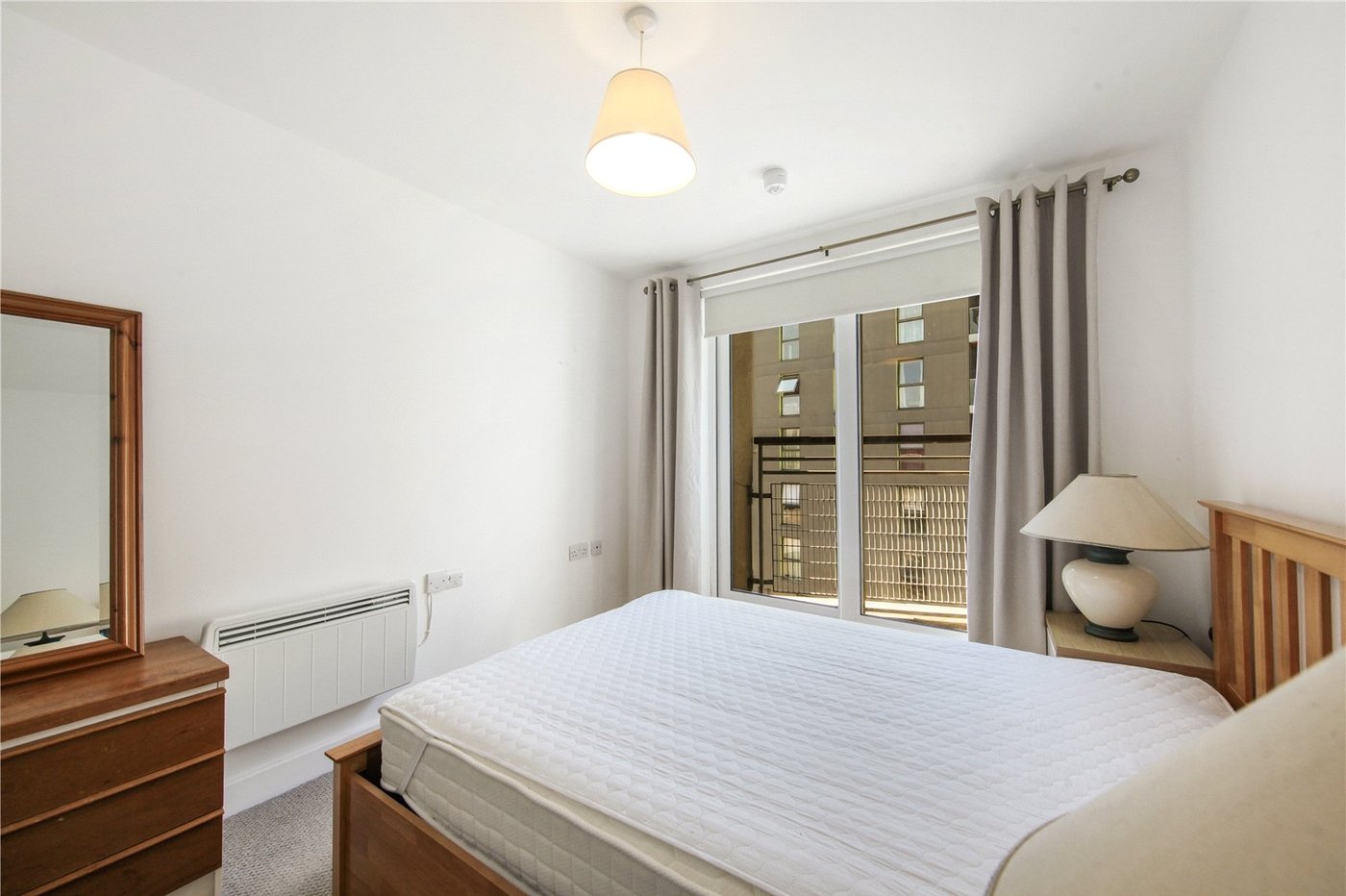 2 bedroom property for sale in London | Robinson Jackson