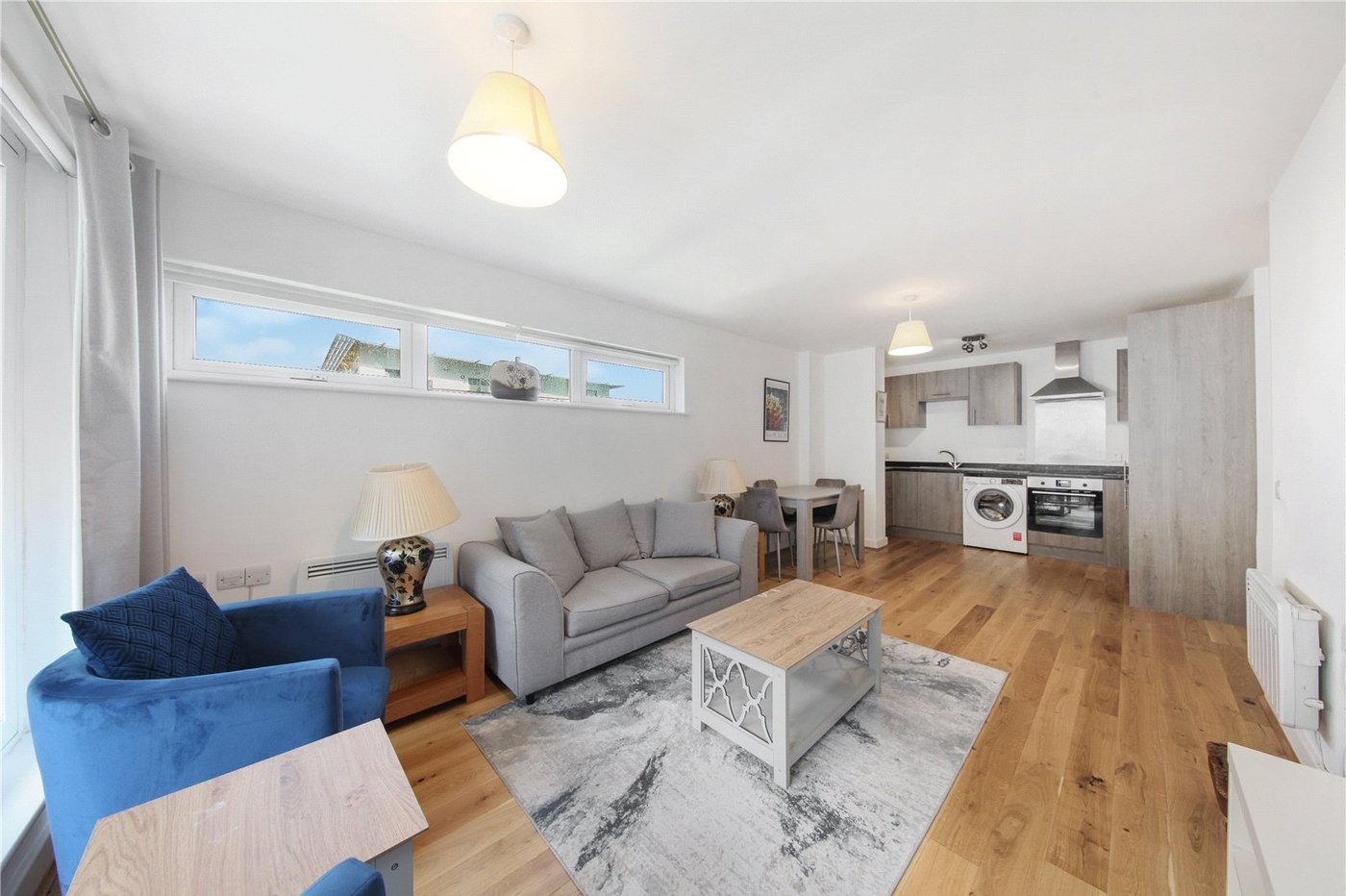 2 bedroom property for sale in London | Robinson Jackson