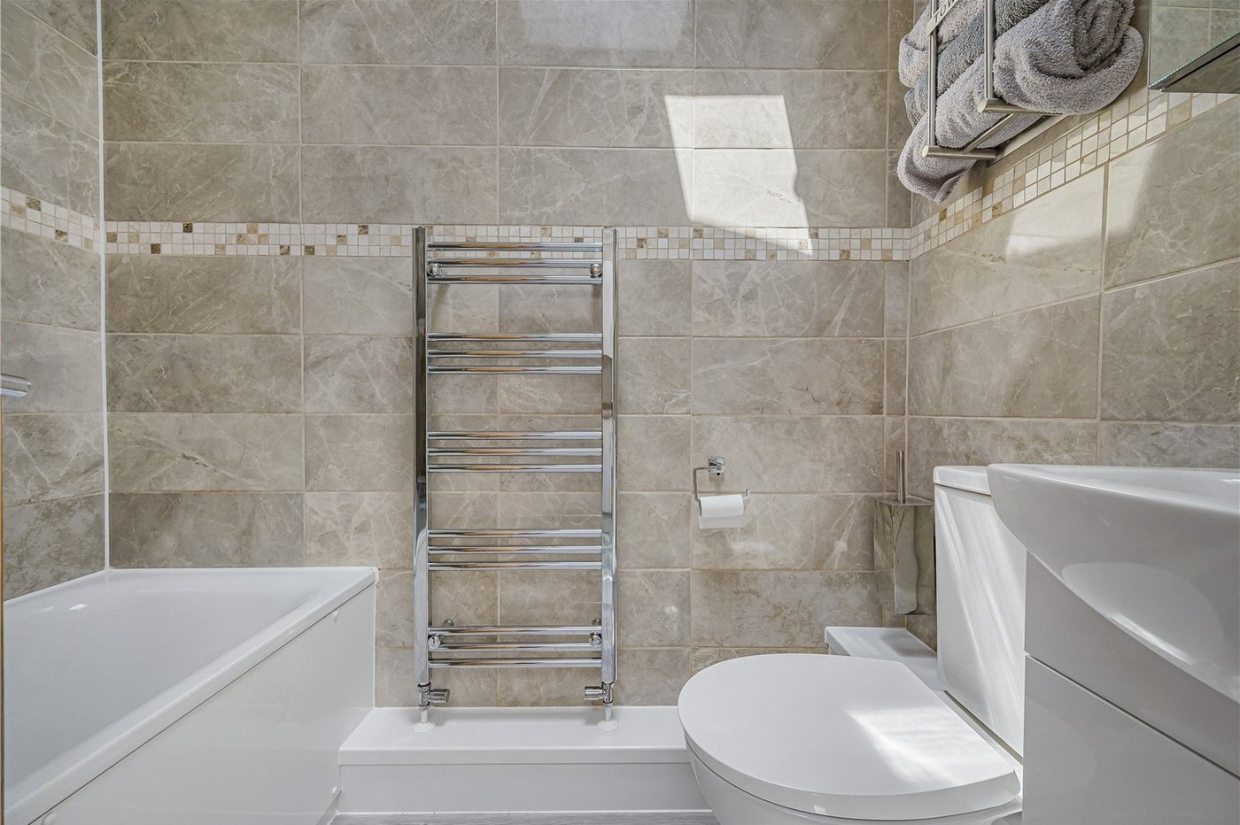 2 bedroom house for sale in Northfleet | Robinson Michael & Jackson