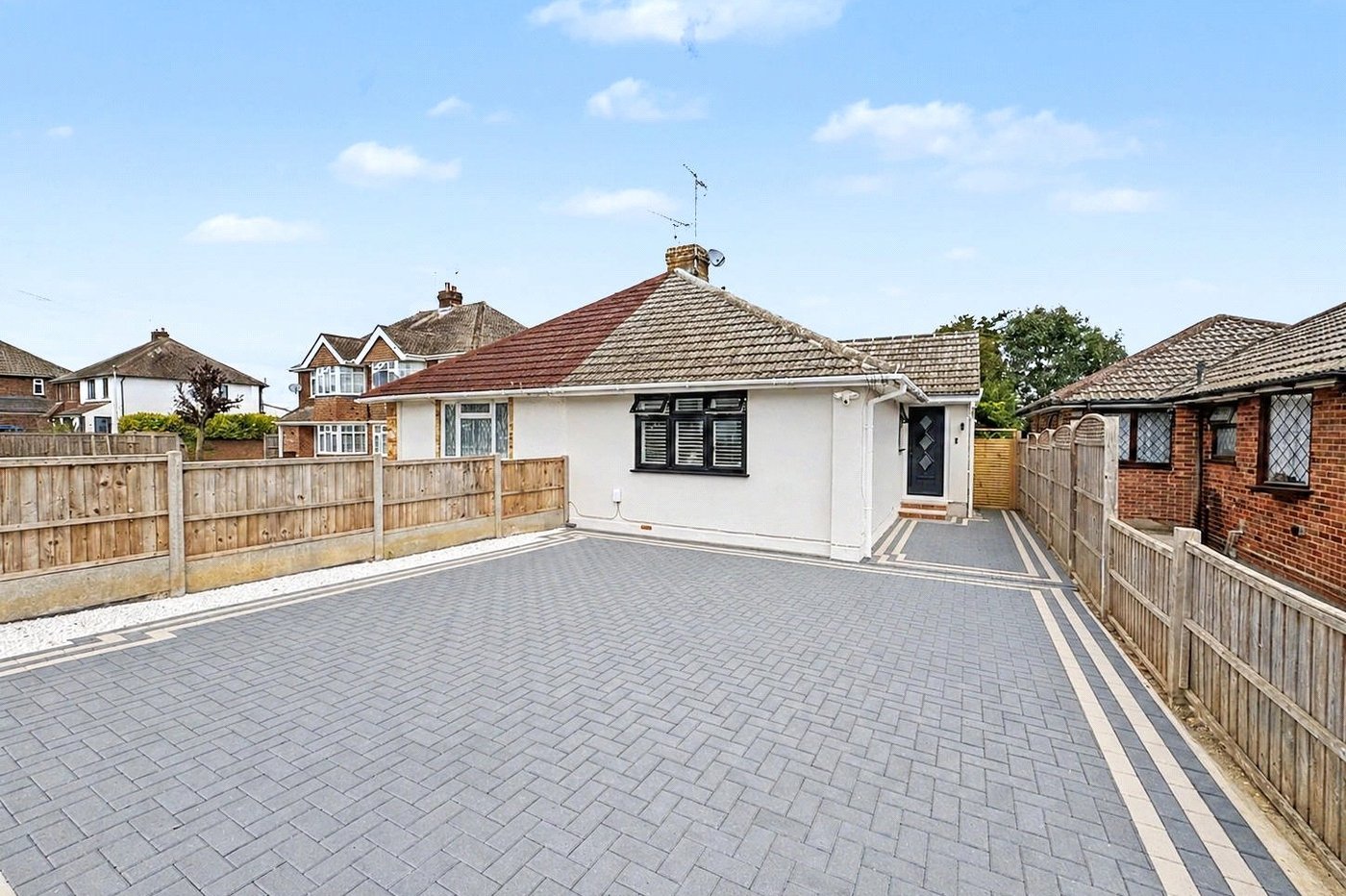 2 bedroom bungalow for sale in Rainham | Robinson Michael & Jackson