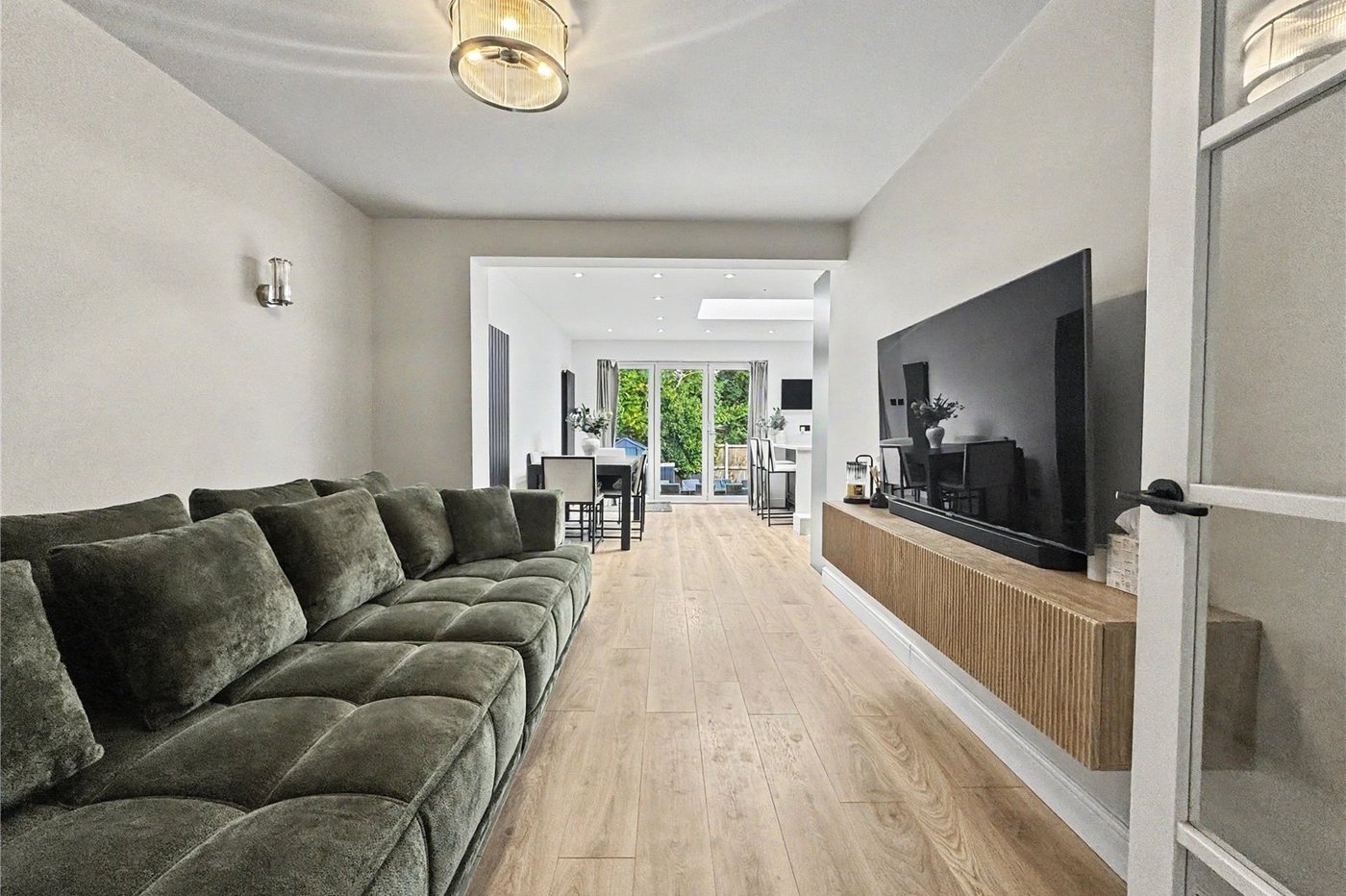 2 bedroom bungalow for sale in Rainham | Robinson Michael & Jackson