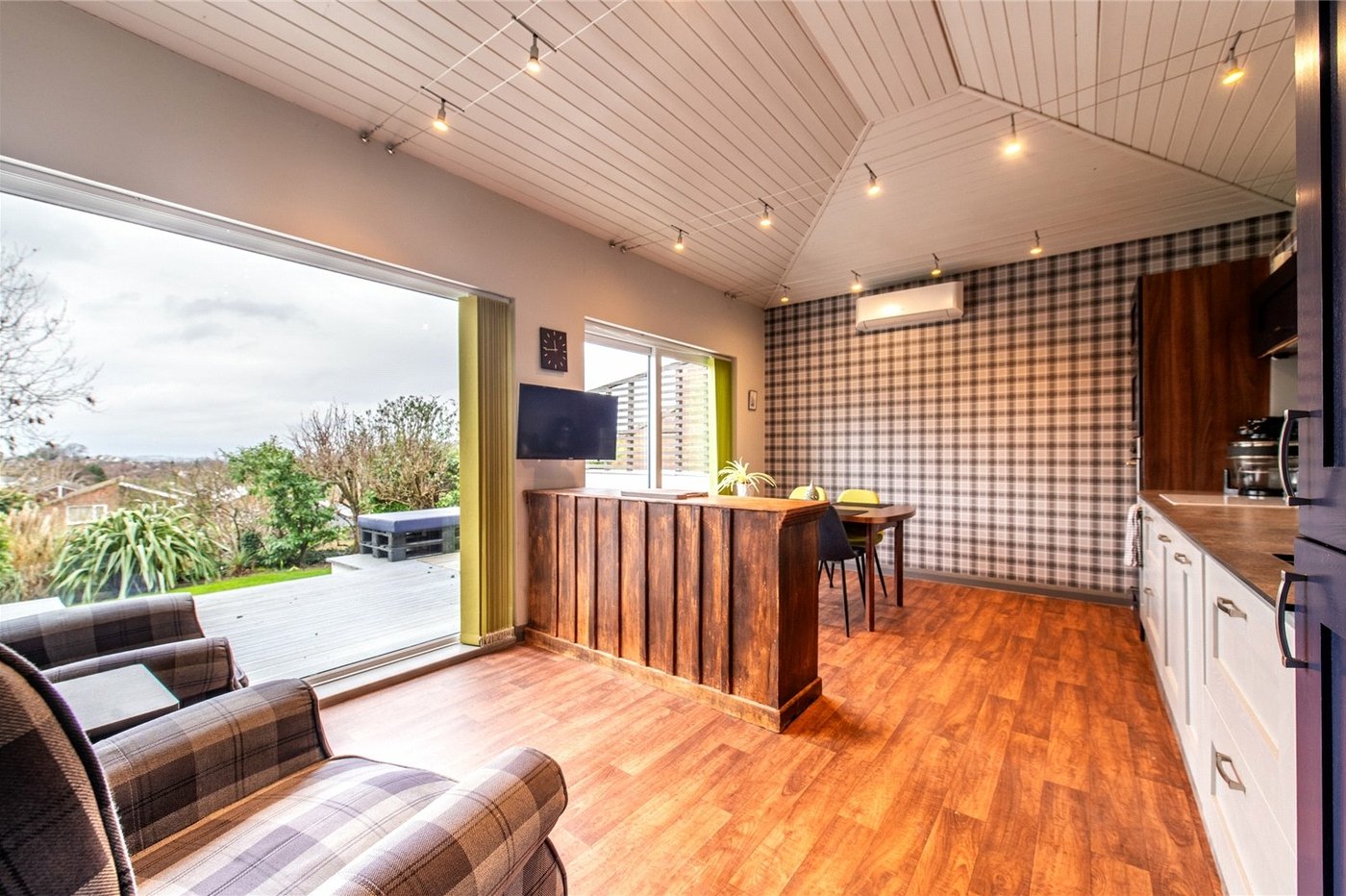 4 bedroom house for sale in Higham | Robinson Michael & Jackson