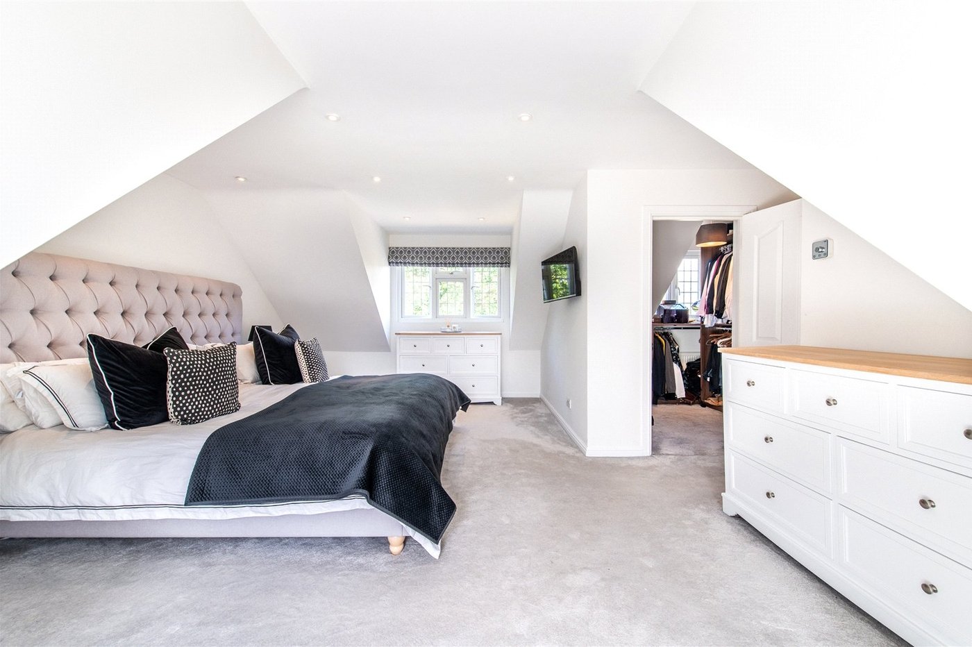 5 bedroom house for sale in Higham | Robinson Michael & Jackson