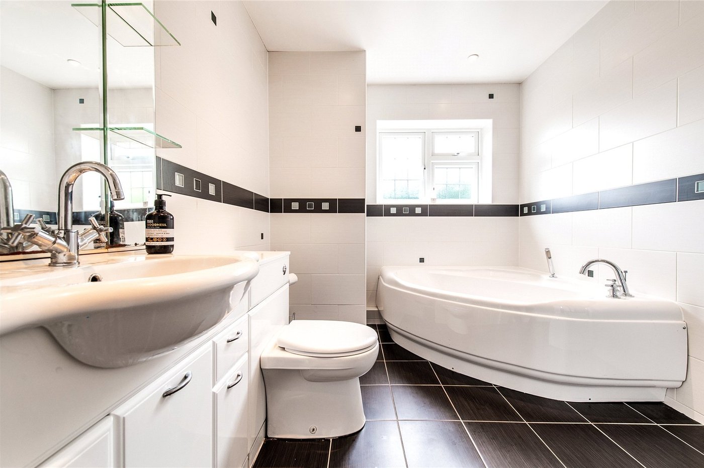 5 bedroom house for sale in Higham | Robinson Michael & Jackson