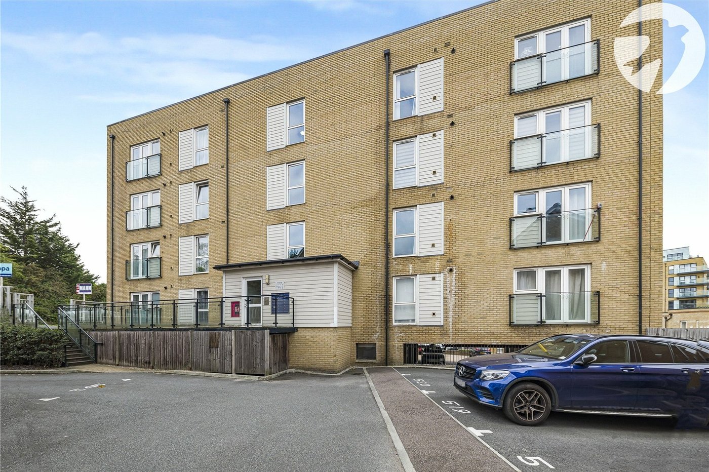 2 bedroom property for sale in Dartford | Robinson Jackson