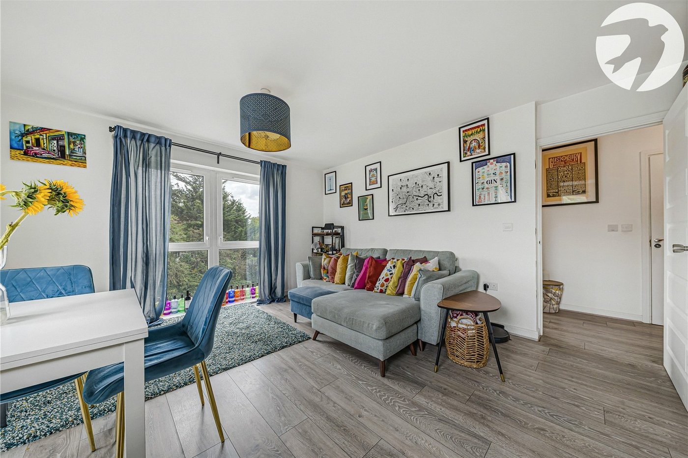 2 bedroom property for sale in Dartford | Robinson Jackson