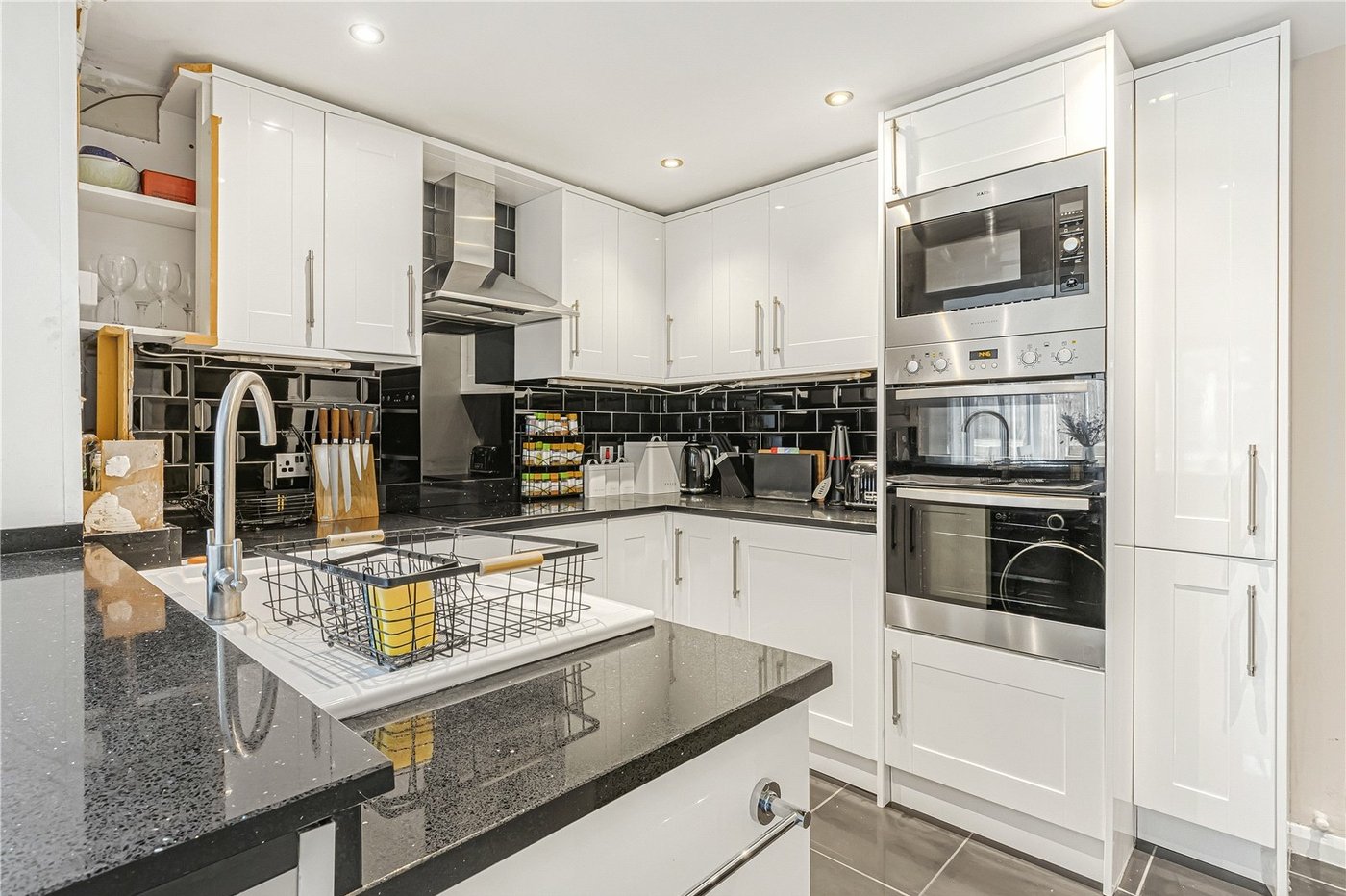 2 bedroom house for sale in Welling | Robinson Jackson