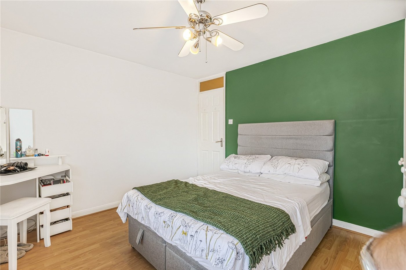 2 bedroom house for sale in Welling | Robinson Jackson