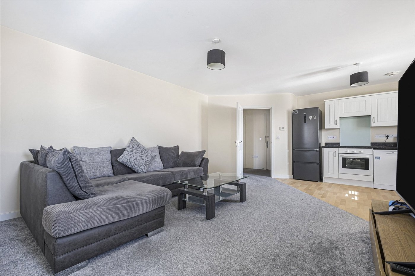 1 bedroom property for sale in Hoo | Robinson Michael & Jackson
