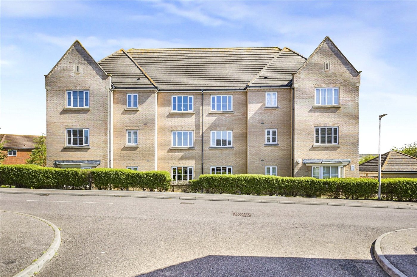 1 bedroom property for sale in Hoo | Robinson Michael & Jackson