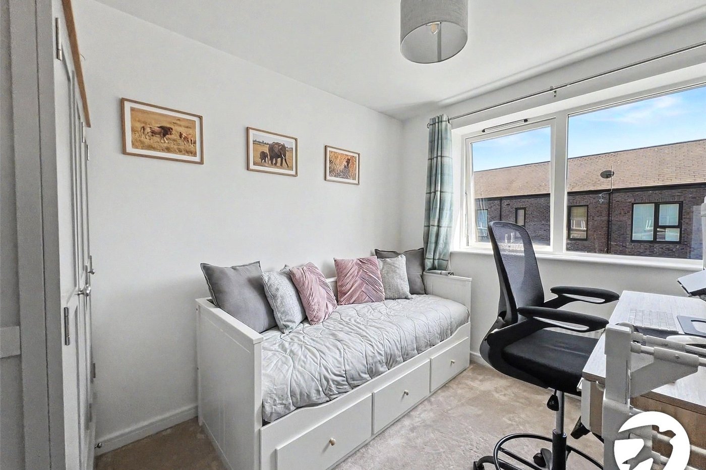 3 bedroom house for sale in Rochester | Robinson Michael & Jackson