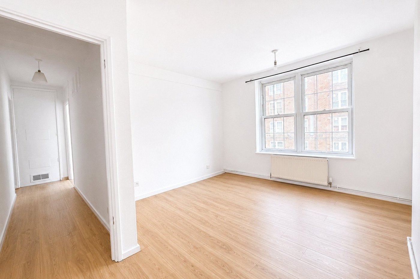 2 bedroom property for sale in London | Robinson Jackson