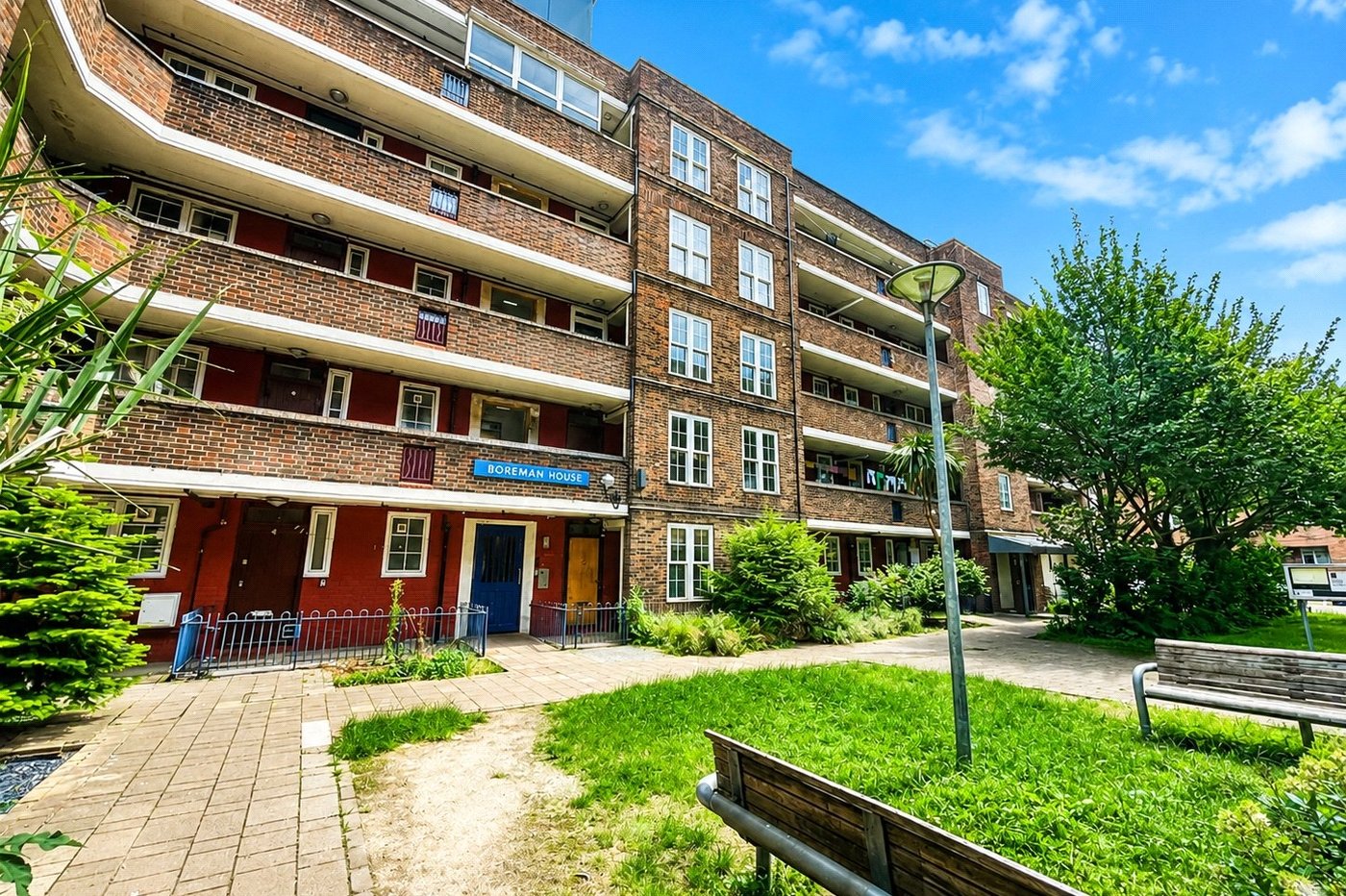 2 bedroom property for sale in London | Robinson Jackson