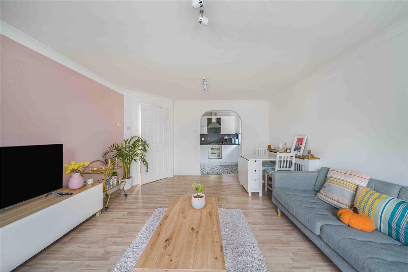 1 bedroom property for sale in Greenhithe | Robinson Jackson