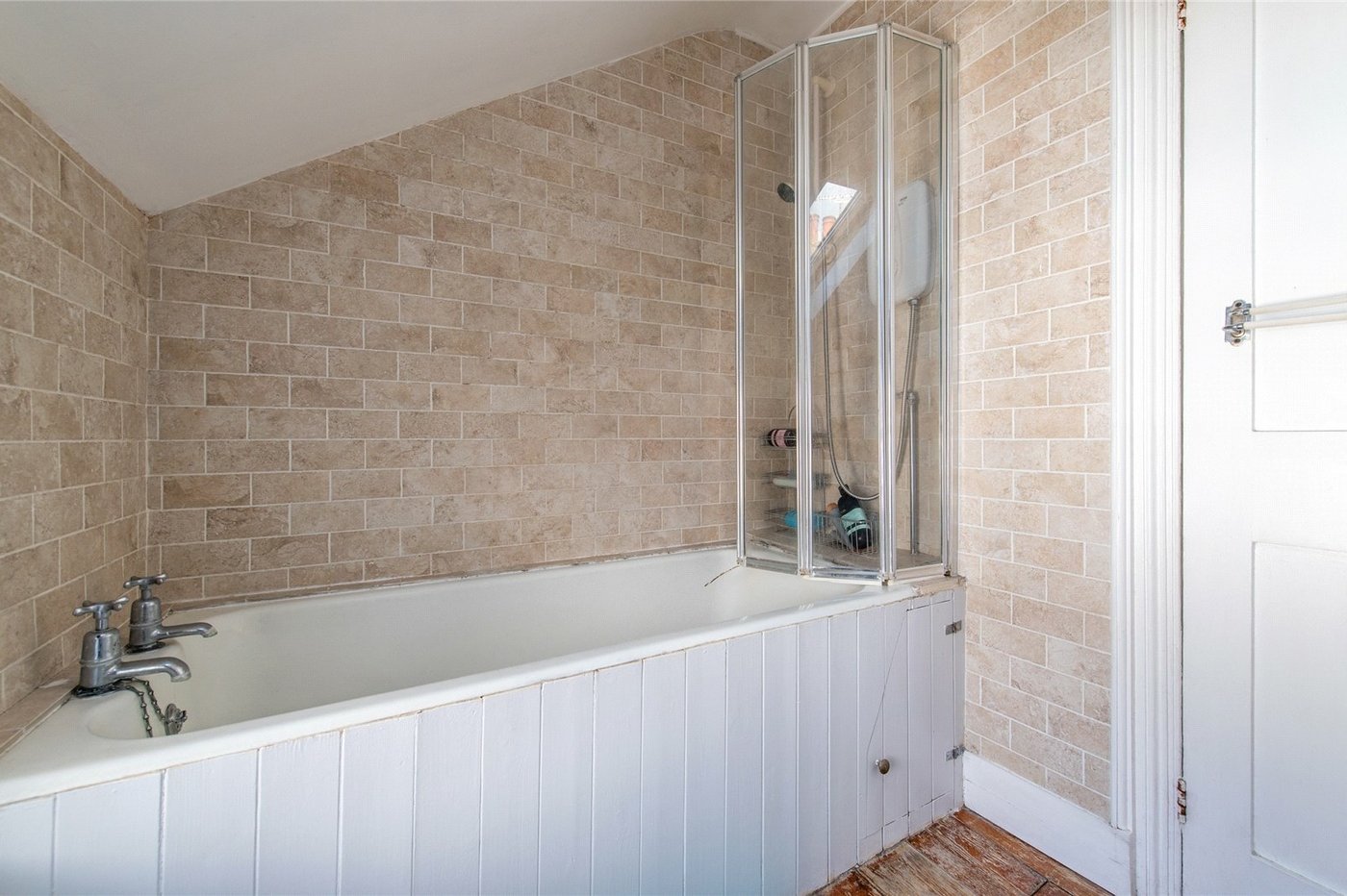 4 bedroom house for sale in Gravesend | Robinson Michael & Jackson