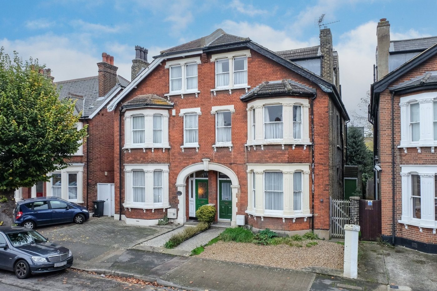 6 bedroom house for sale in Gravesend | Robinson Michael & Jackson