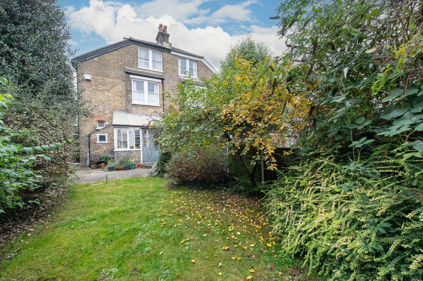 6 bedroom house for sale in Gravesend | Robinson Michael & Jackson