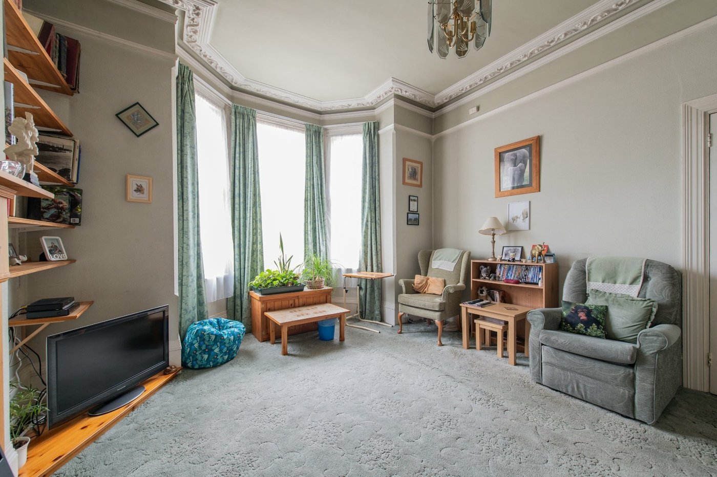 6 bedroom house for sale in Gravesend | Robinson Michael & Jackson