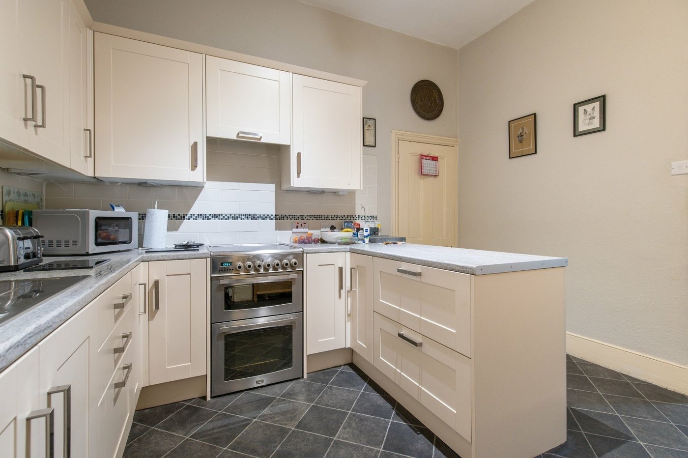 6 bedroom house for sale in Gravesend | Robinson Michael & Jackson