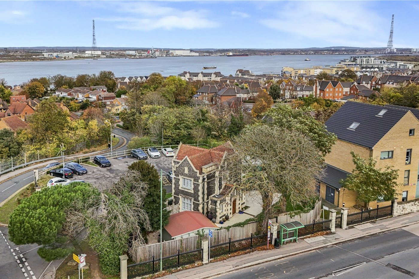 3 bedroom house for sale in Greenhithe | Robinson Jackson