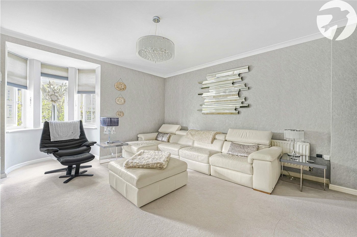 4 bedroom property for sale in Greenhithe | Robinson Jackson