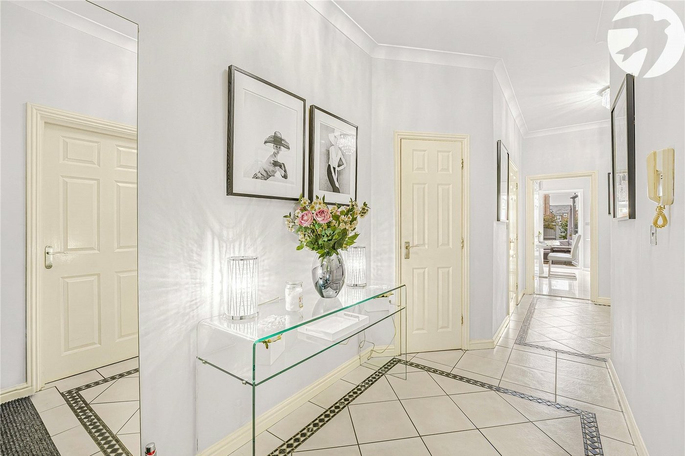 4 bedroom property for sale in Greenhithe | Robinson Jackson