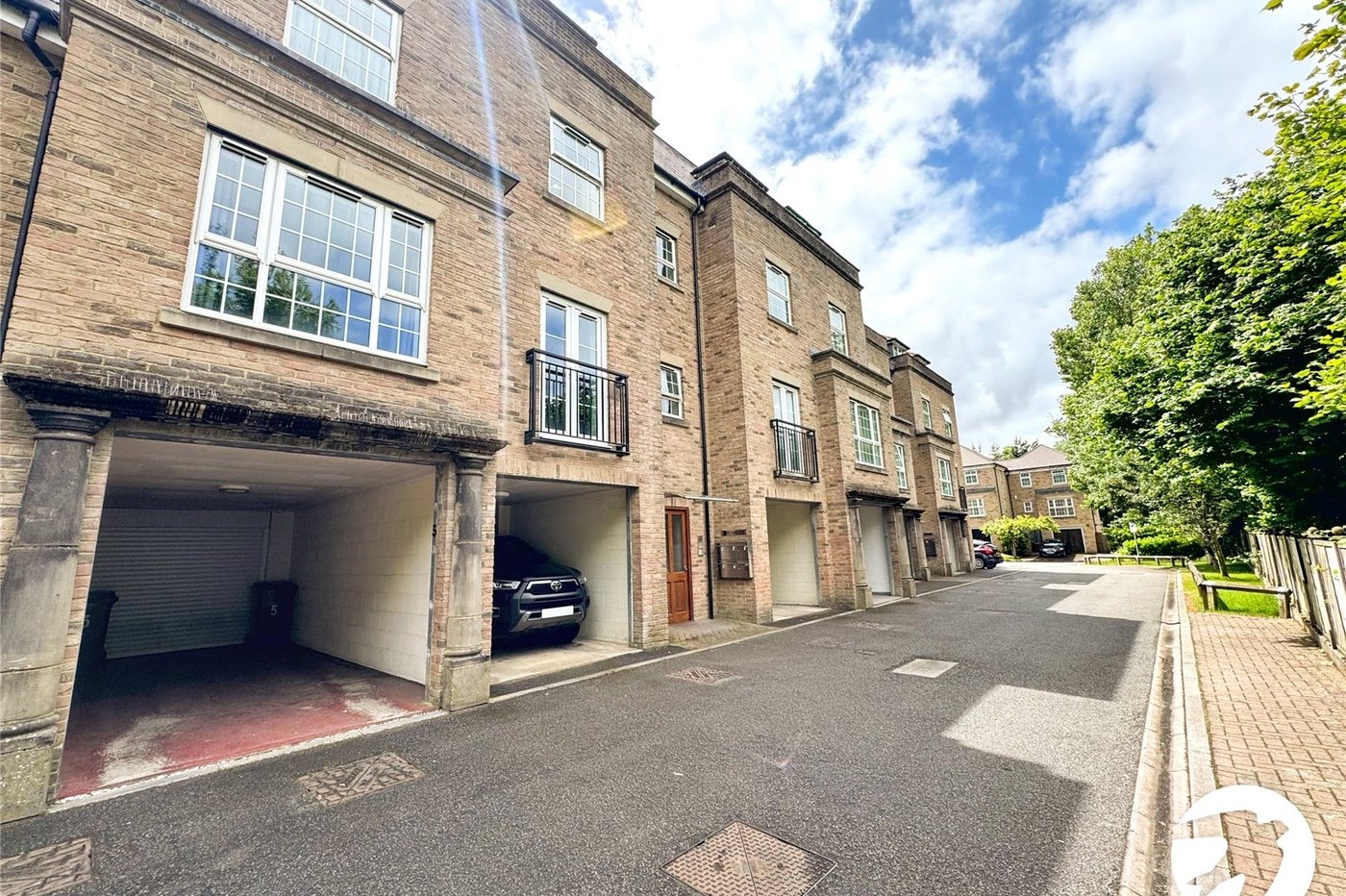 2 bedroom property for sale in Bearsted | Robinson Michael & Jackson