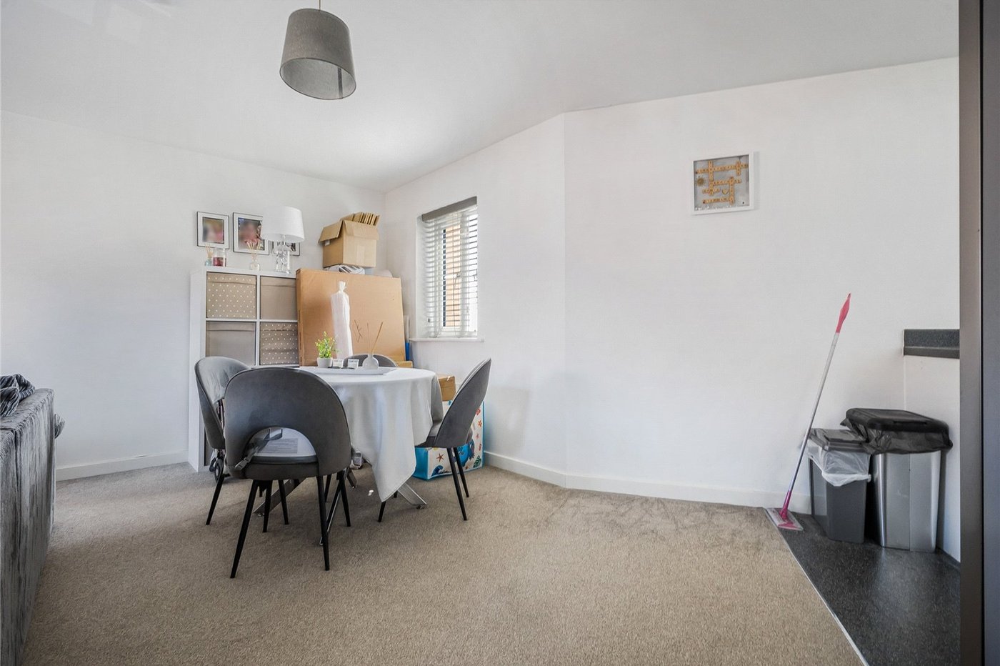 2 bedroom property for sale in Hoo | Robinson Michael & Jackson