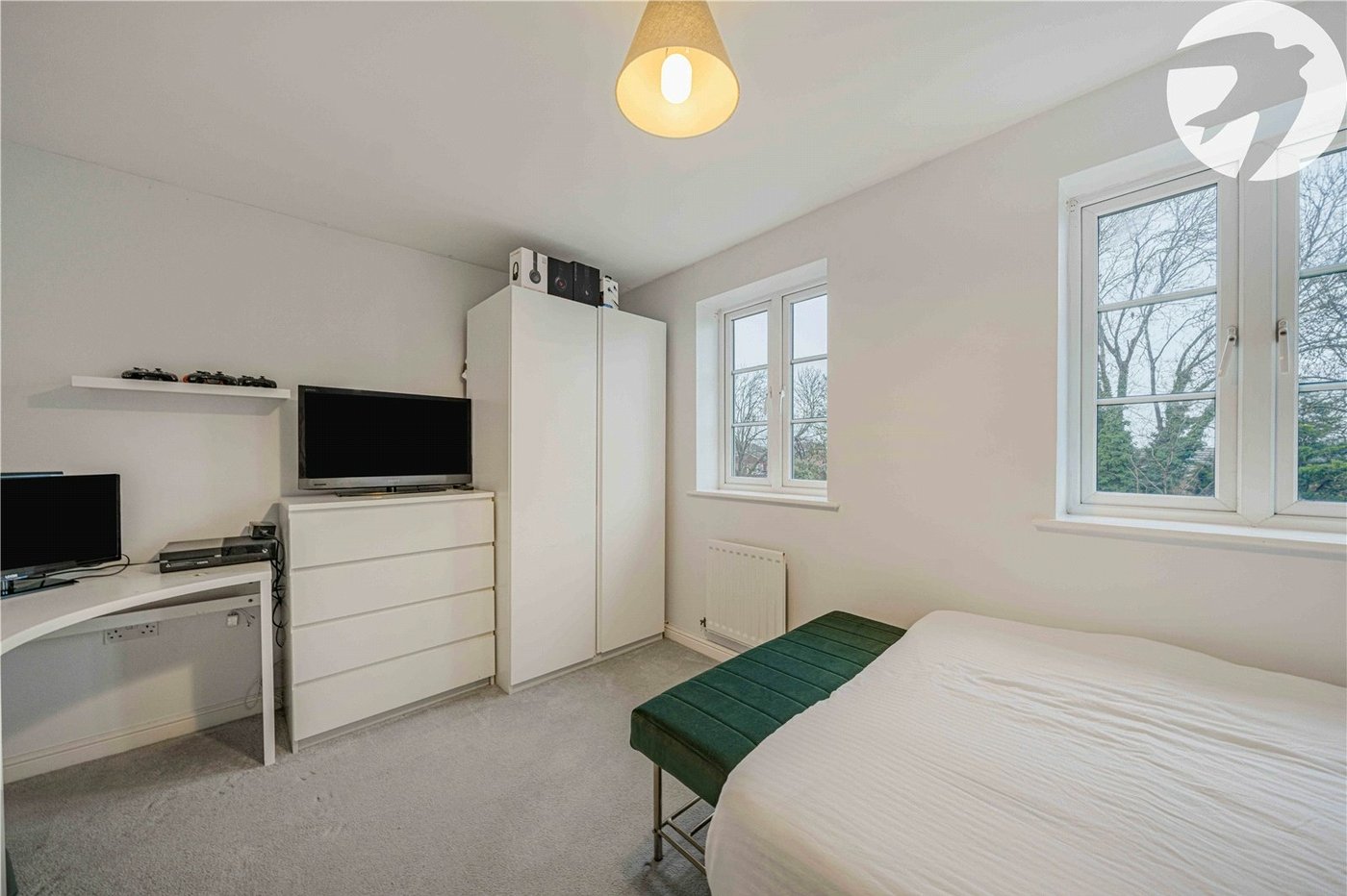 3 bedroom property for sale in Greenhithe | Robinson Jackson