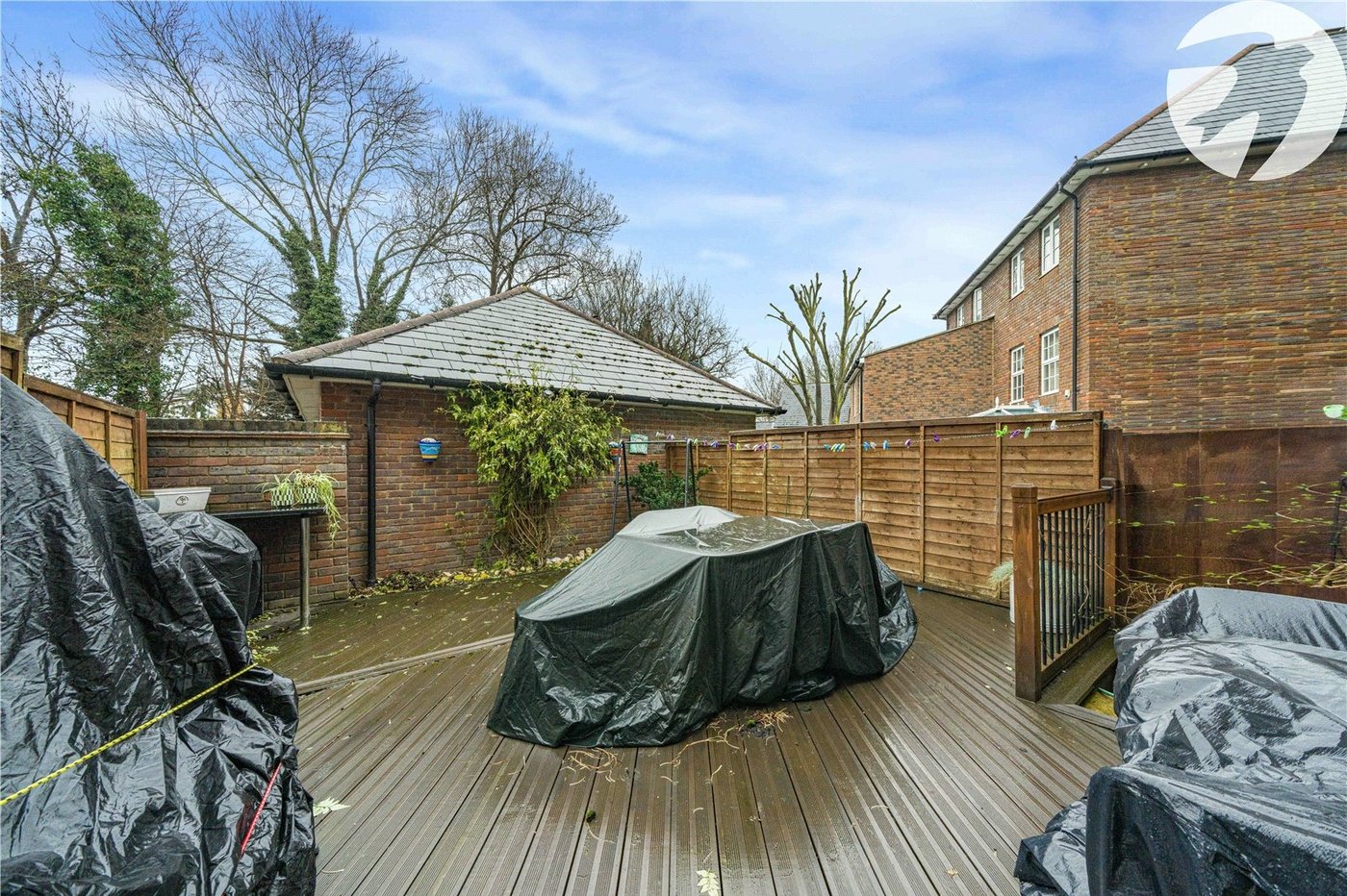 3 bedroom property for sale in Greenhithe | Robinson Jackson