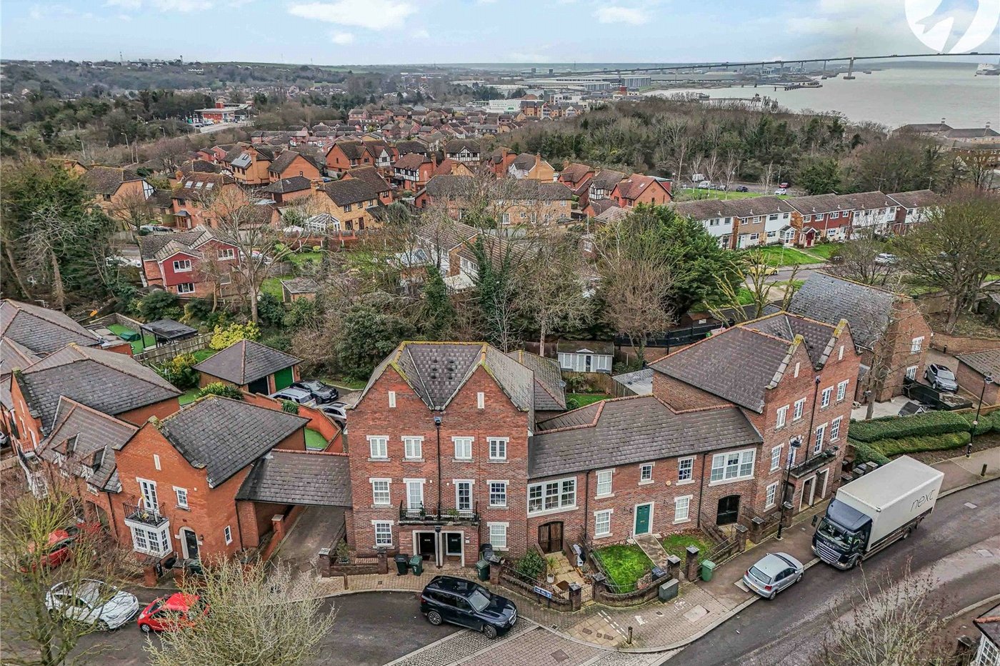 3 bedroom property for sale in Greenhithe | Robinson Jackson
