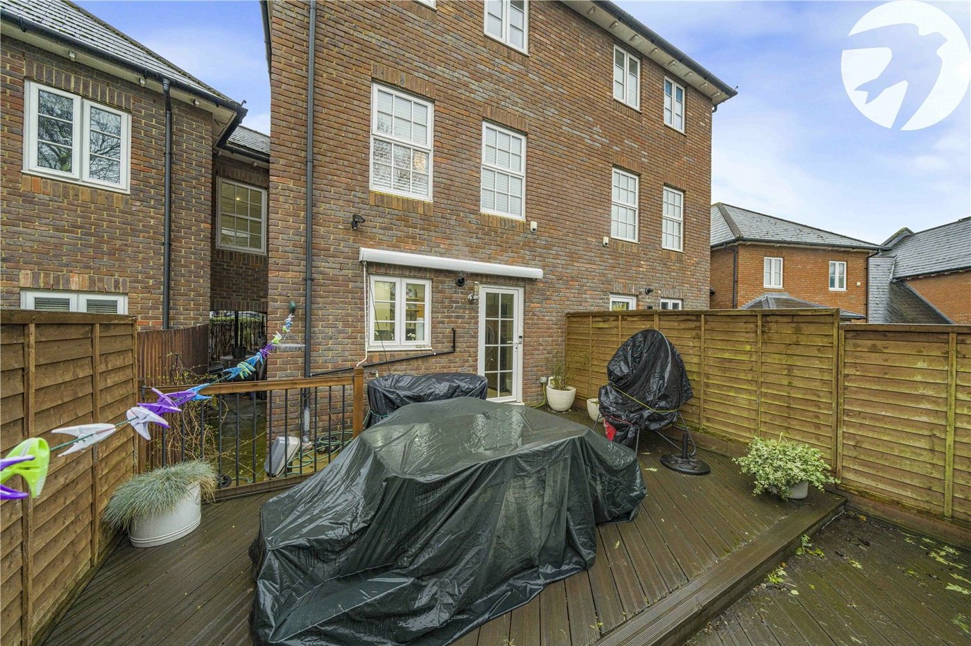 3 bedroom property for sale in Greenhithe | Robinson Jackson