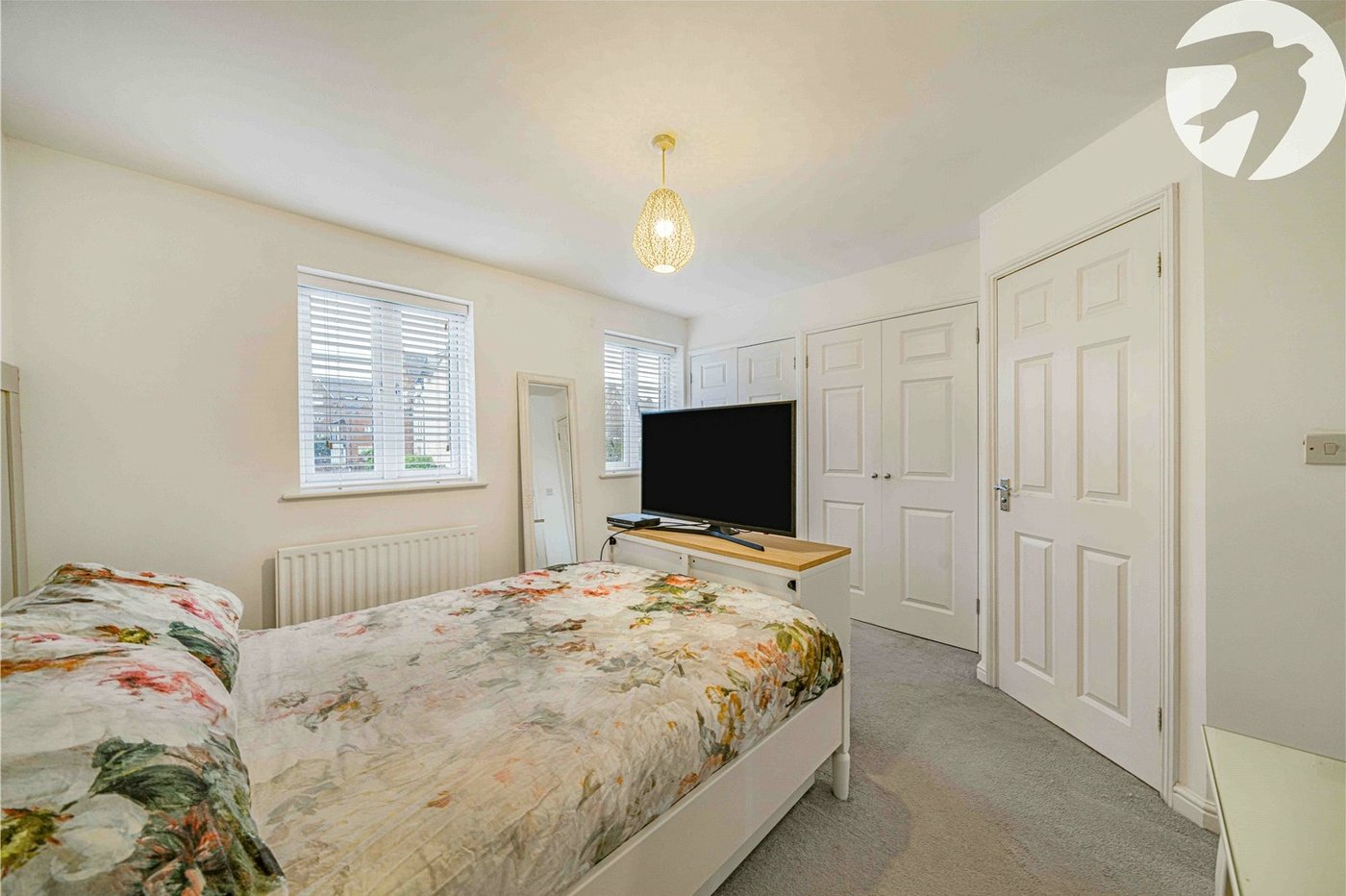 3 bedroom property for sale in Greenhithe | Robinson Jackson