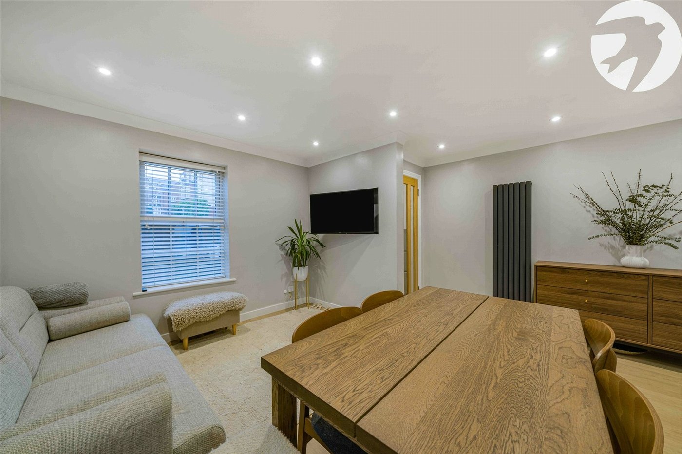 3 bedroom property for sale in Greenhithe | Robinson Jackson