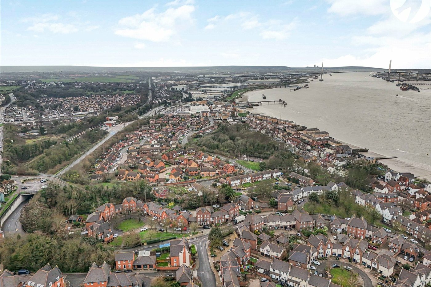 3 bedroom property for sale in Greenhithe | Robinson Jackson