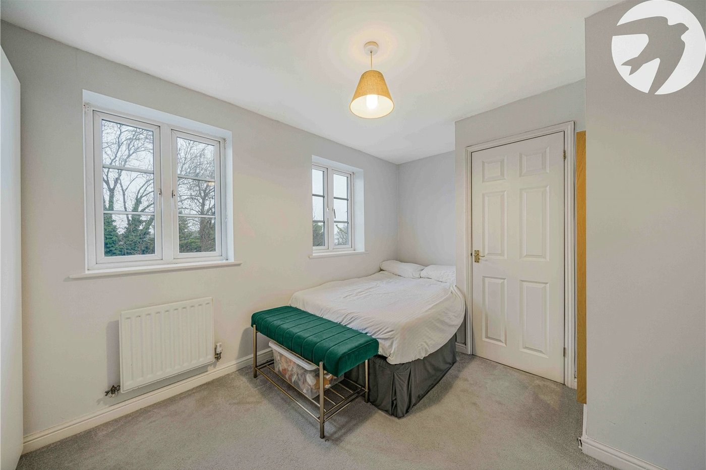 3 bedroom property for sale in Greenhithe | Robinson Jackson