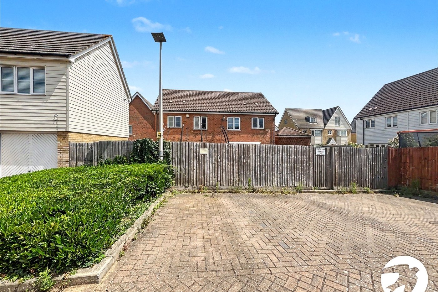 2 bedroom house for sale in Hoo | Robinson Michael & Jackson
