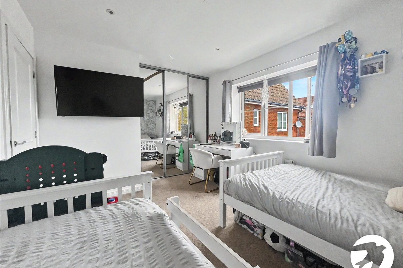 2 bedroom house for sale in Hoo | Robinson Michael & Jackson