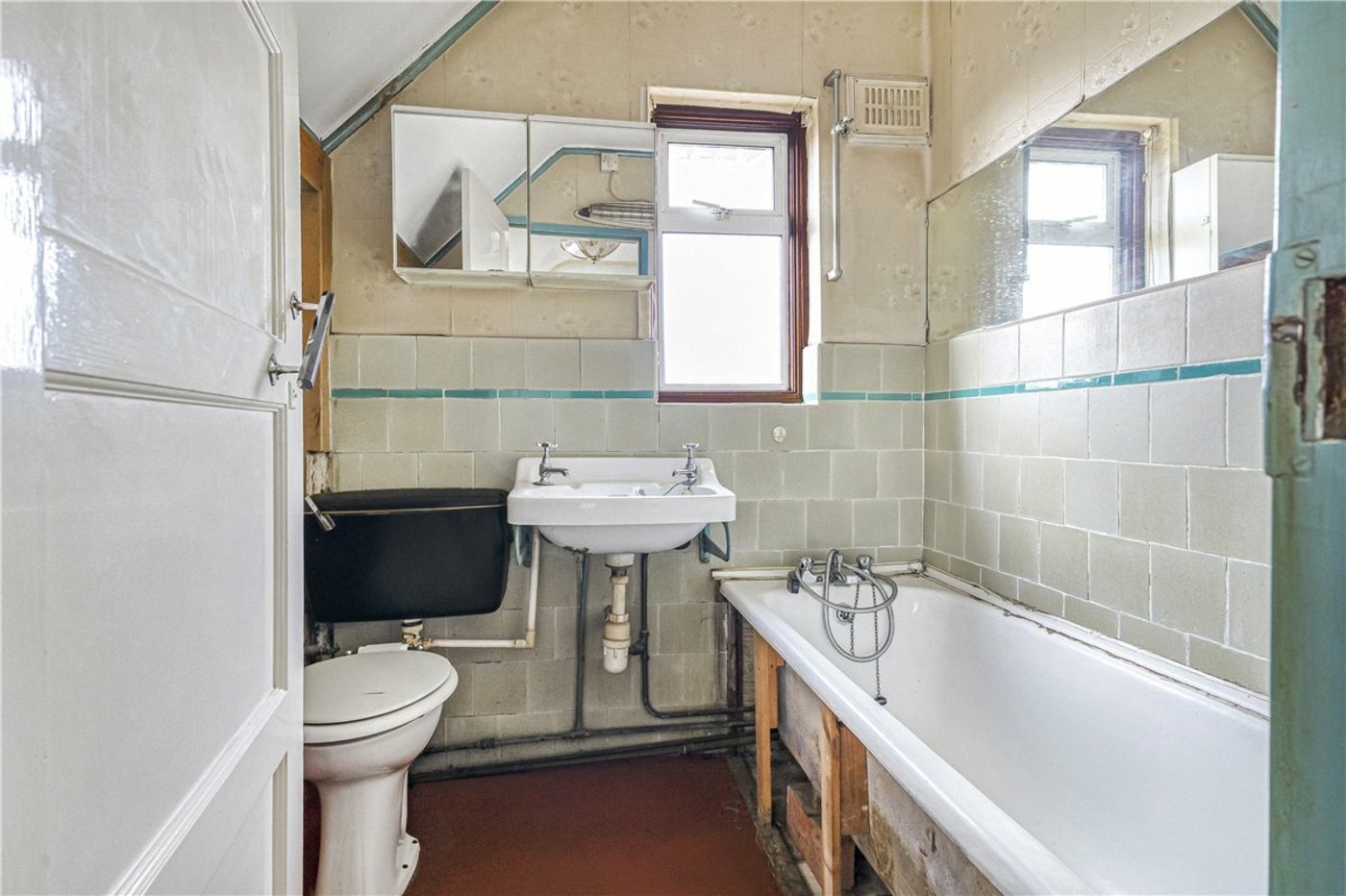 3 bedroom house for sale in Cheslfield | Robinson Jackson